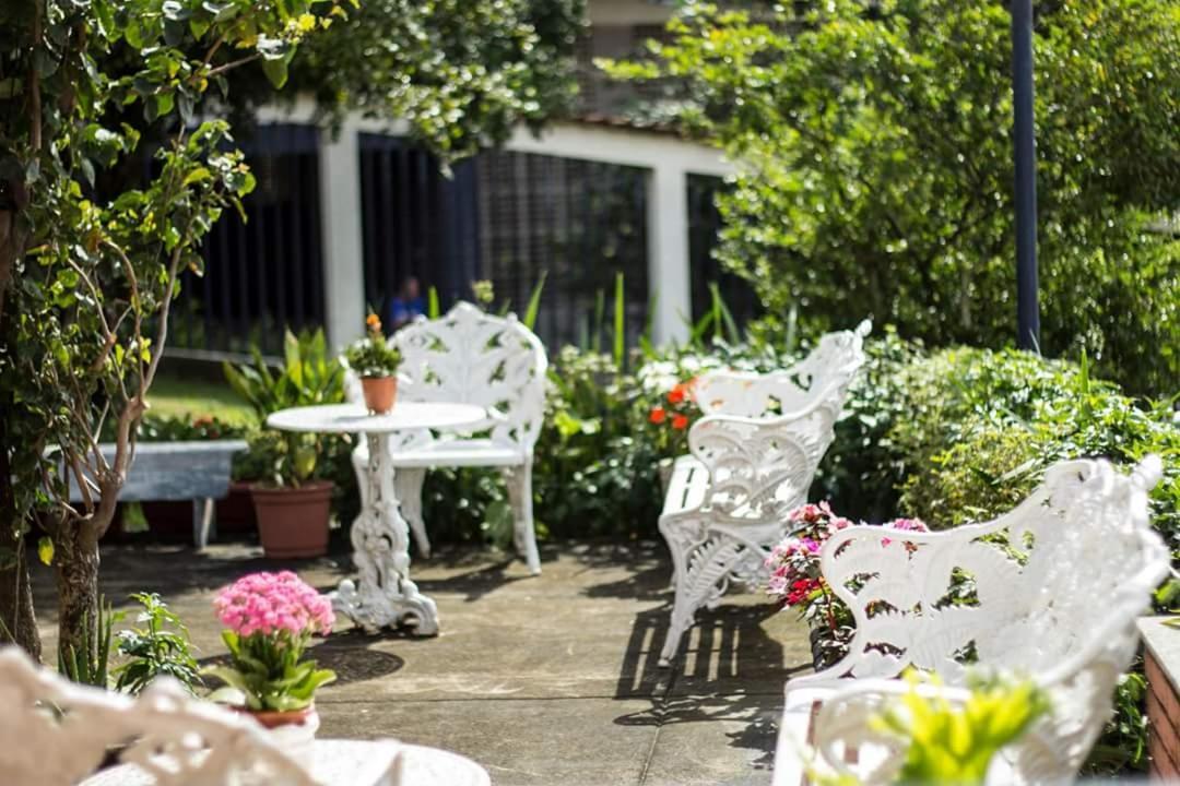 Hostel Villa Virtudes グアラパリー エクステリア 写真